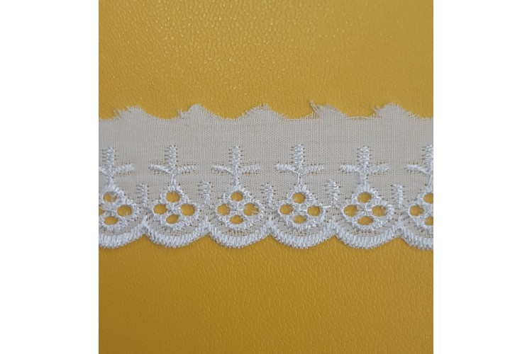 25mm Broderie Anglais Lace White